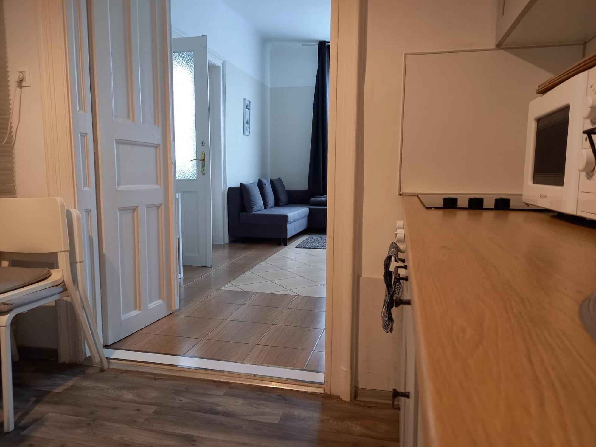 Idill Apartmanhaz B&B Tiszafüred Exteriör bild